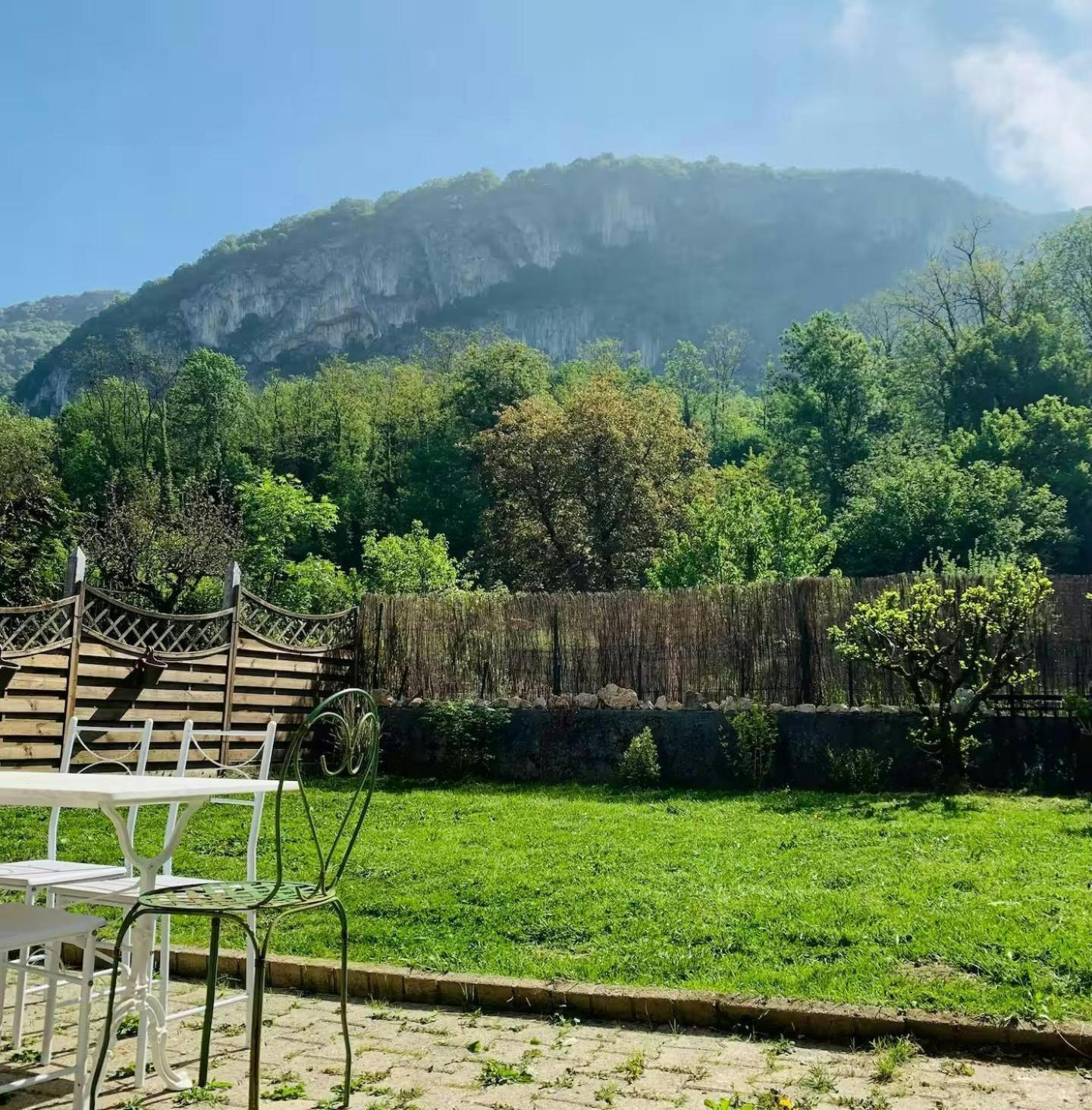 Apartamento Le Coccoon Ain Virignin Exterior foto